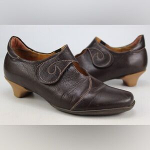 Think! Made in Hungary Dark Brown Leather Slip-on Heels Size 8 EU 38